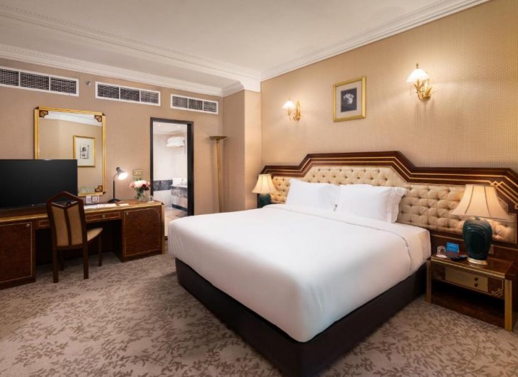 Otel 7