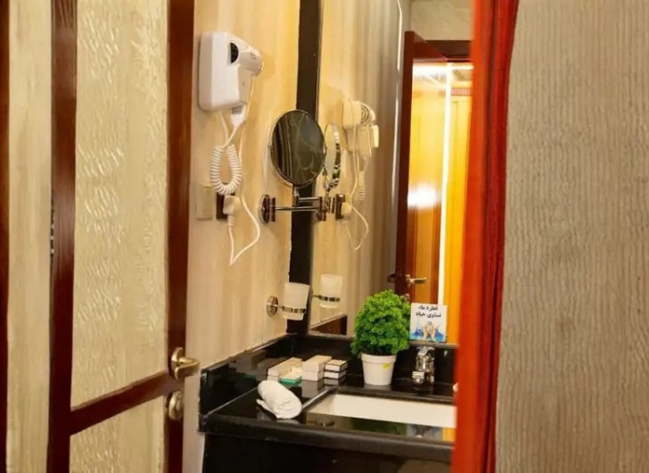 Otel 4